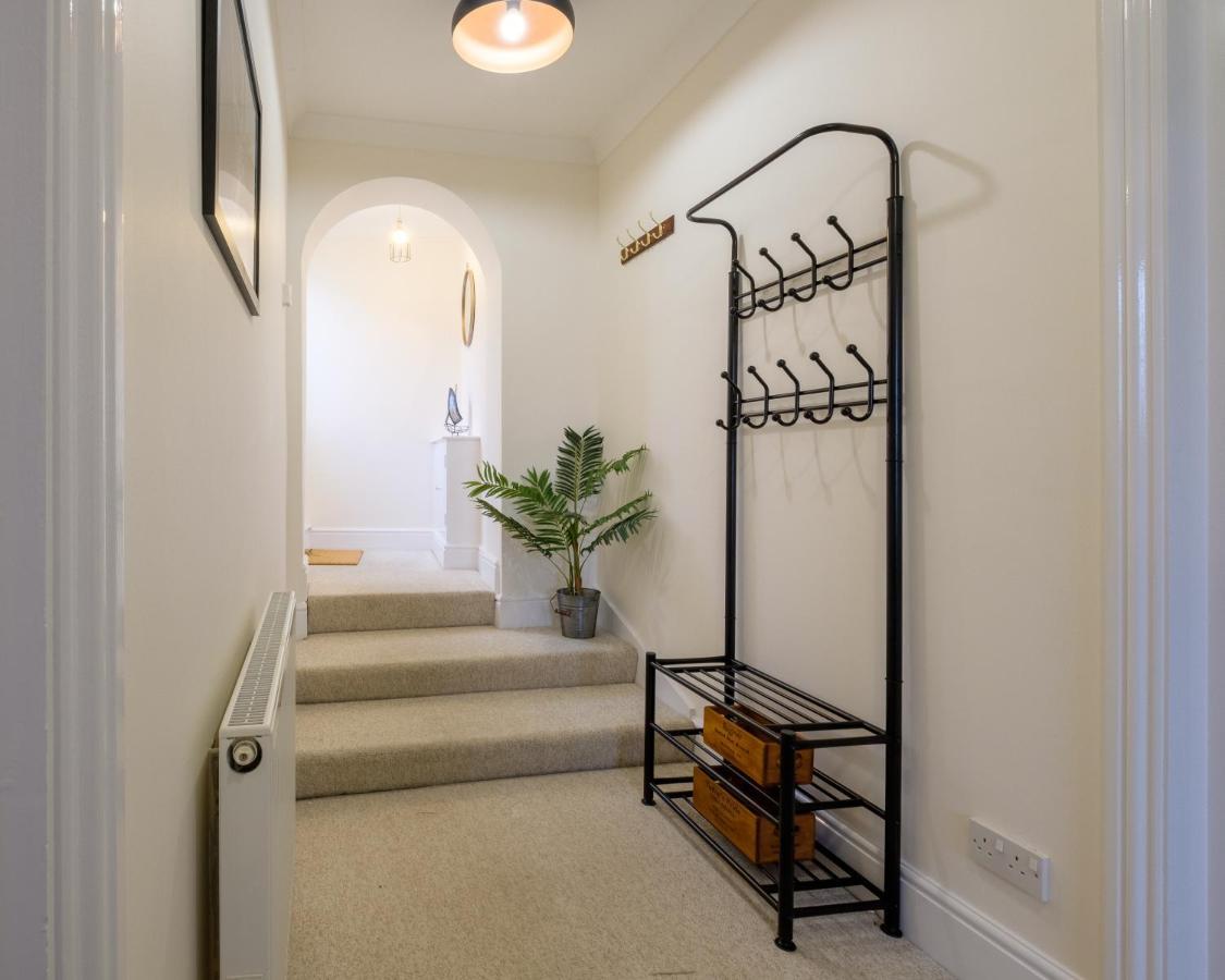 Luxury Living, Stylish Modern Apartment In The Heart Of Ryde 赖德 外观 照片